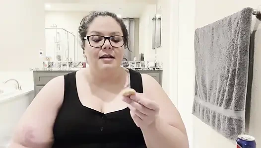 Surga sempit: camilan n chat