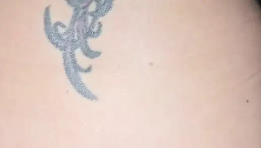 In der sauna lutsche ich seinen großen schwanz und reibe den massageschlamm Ã1/4berall und lasse ihn eine ladung auf meine titten blasen!