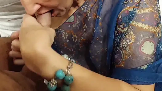 Любительская Блондинка-зрелая Жена Наслаждается Сексом После Прогулки