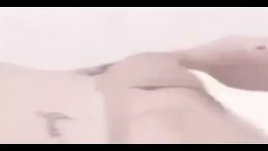 Miley Cyrus Fingering her Pussy