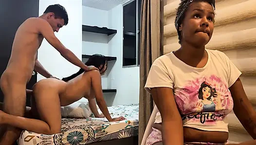 Karımın gavat sevgilisi dizisini izlerken sevgilimi arkasından sikme fırsatını değerlendiriyorum