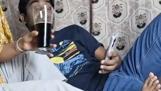 Sweetsex2001i was mopping the house, I was on the boss and my back was hurting a lot, sir, it felt very good now.