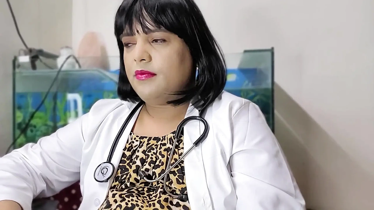 Dr Lund Khade Smoking and Cuming in Clenic