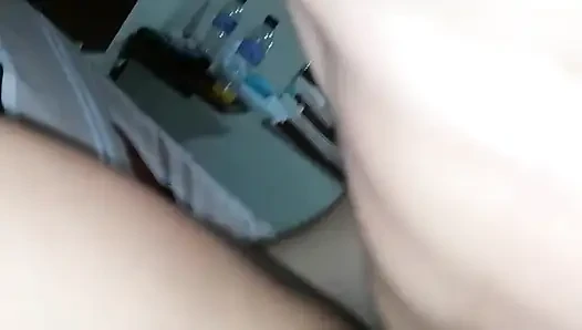 Sie ritt einen guten Schwanz, sie kam auf meine Brüste