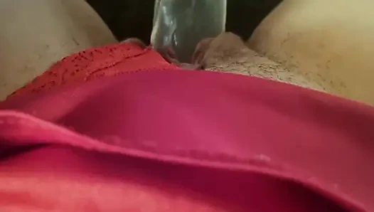 Aku lagi asik muasin memek muku pakai dildo sampai muncrat - pov