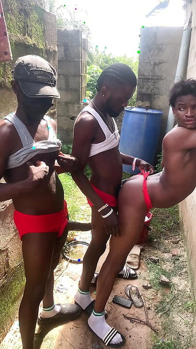 Threesome How I was fucked bareback