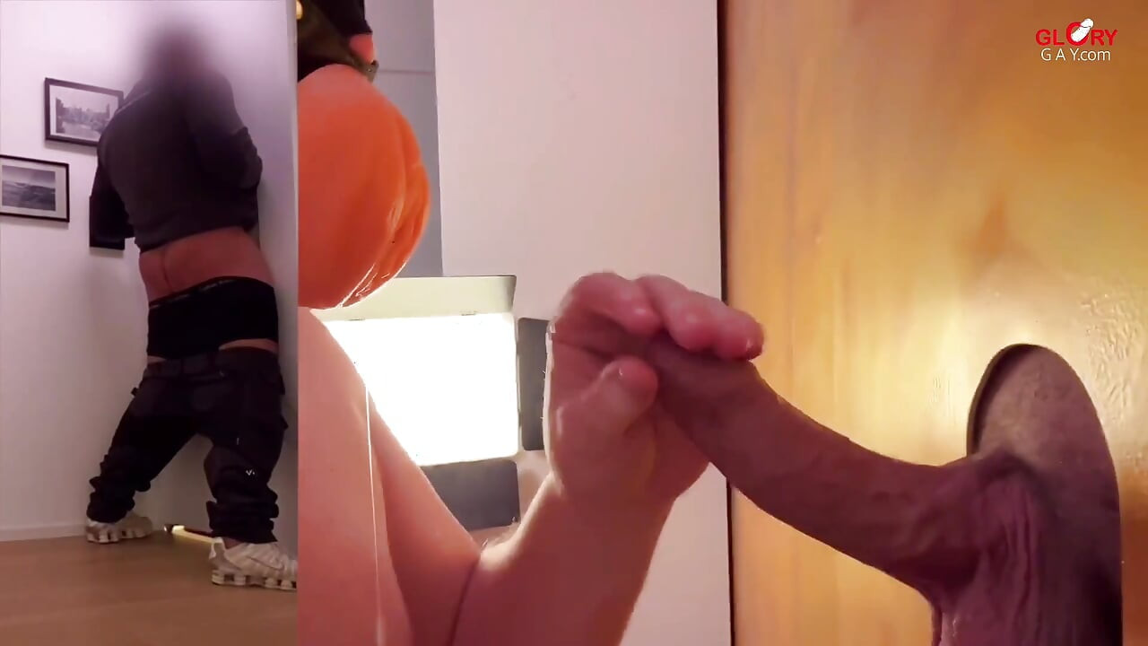 Gold Gloryhole Horny Straight Guy Fucks My Mouth-pussy