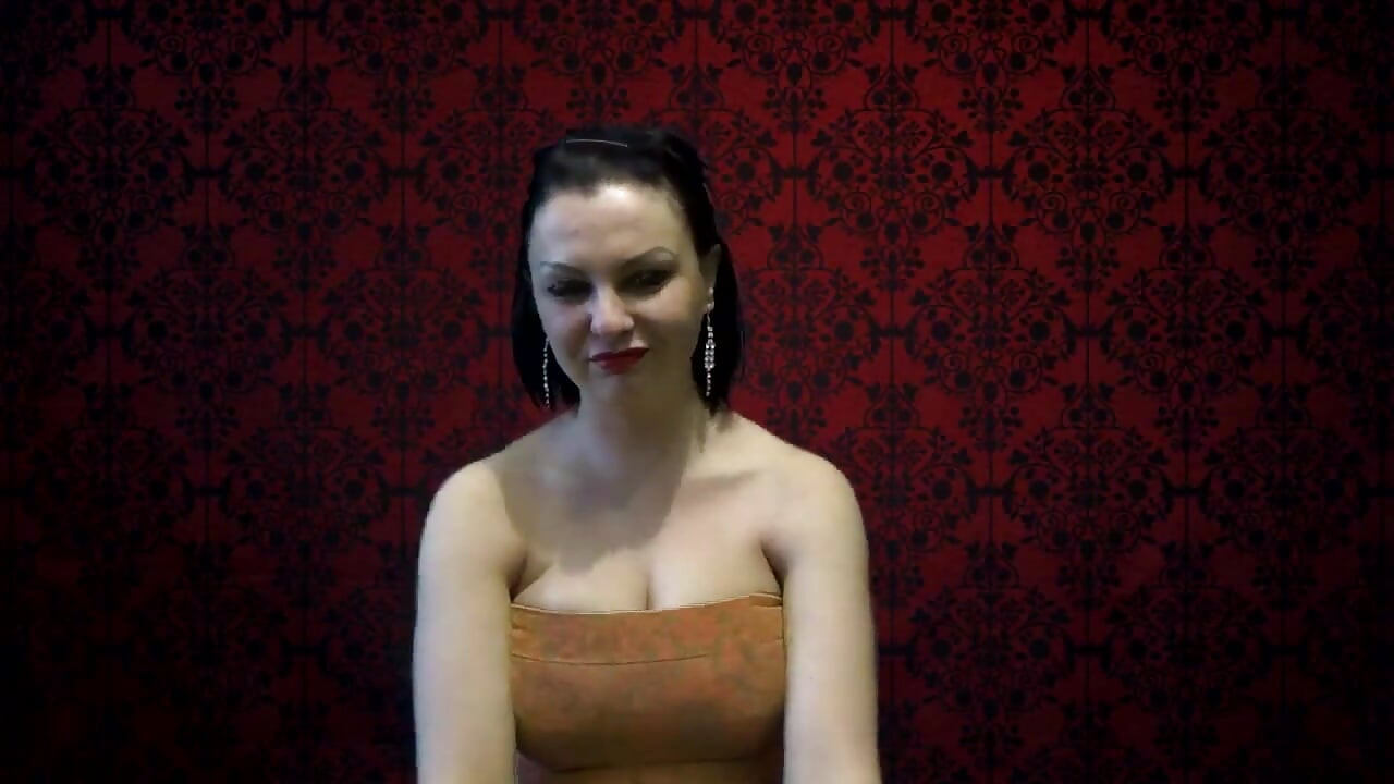 Mamă sexy brunetă care vorbește murdar în acțiune cu instrucțiuni de masturbare