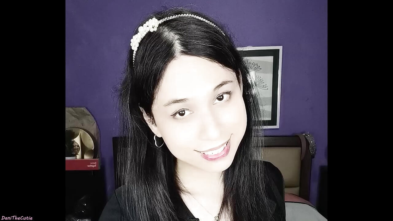 Bạn đụ cô tiếp viên dâm đãng của bạn DaniTheCutie