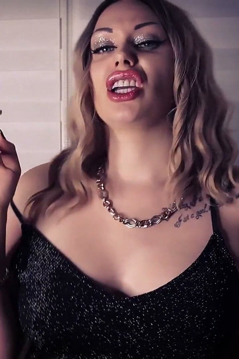 Sensual mouth, gorgeous lips, and tempting smoking making you reward me!
