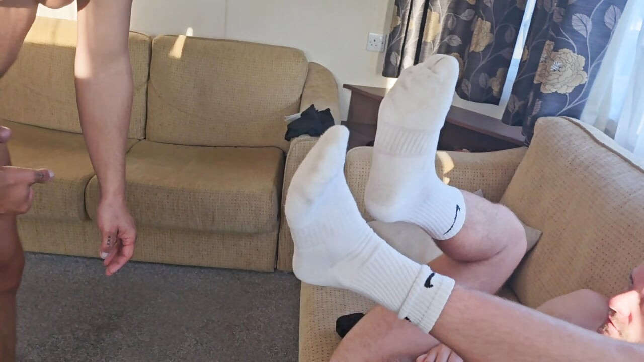 Atrapé a mi novio engañando con mi mejor amigo gay