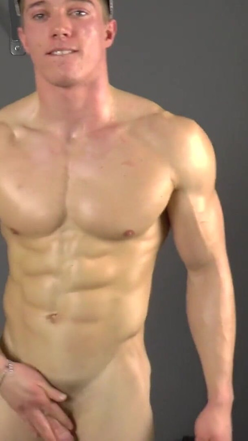 Handsome muscle boy Larry McCormick flexing and wanking | Clip 2