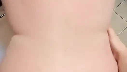 Kocam uzaktayken damlayan evli deliğimi doldurdu