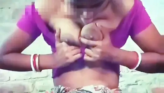 My horny wife's pussy fucking with big bottle and come out cream and juice her pussy