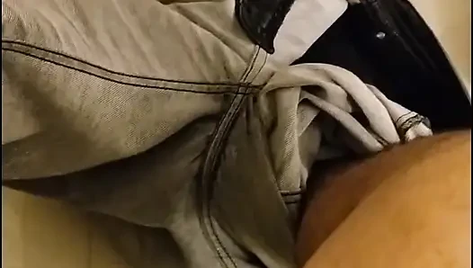 Hintli kız arkadaş zina otel odasında sikiliyor