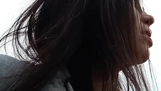 Free outdoor boobs show!