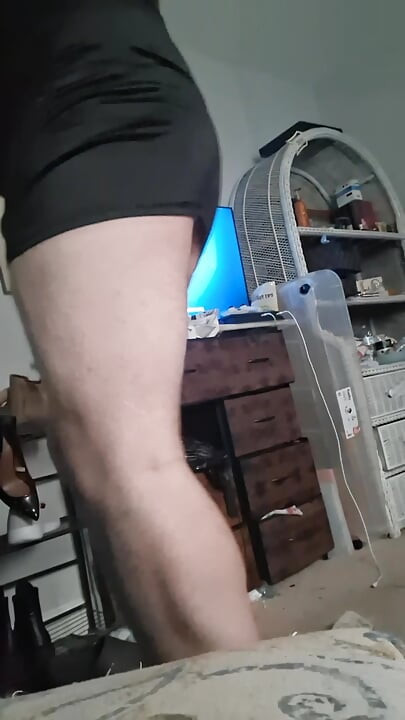 Crossdressing babe
