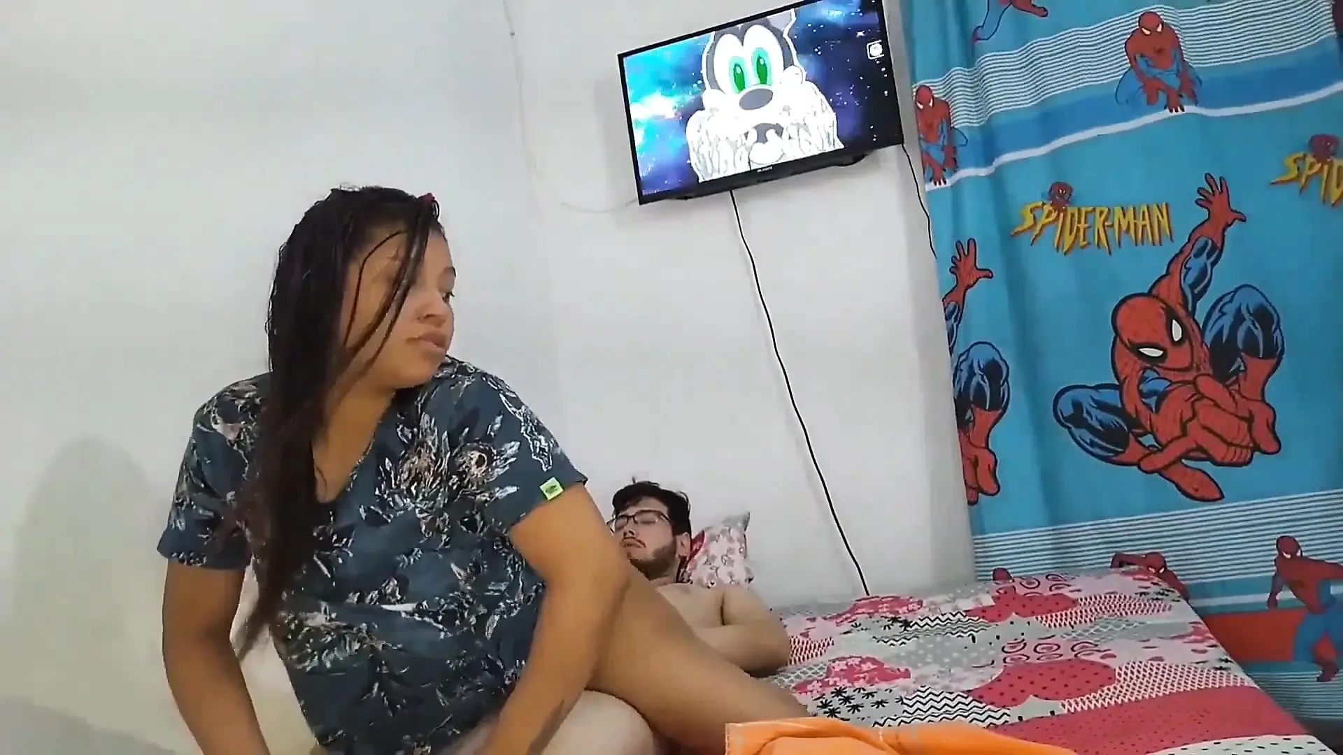 18 year old brunette big saggy tits from New York United States fucking her stepbrother’s big dick estefania