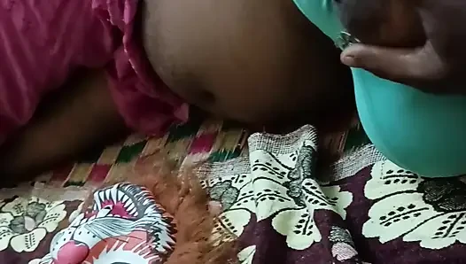 Anne ayakta sert sikişiyor