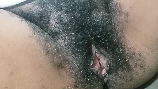 Pussy sex in the company of British amateur creates a seductive adult fantasy filled with natural chemistry