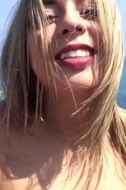 Daniella Margot को महासागर दृश्य के साथ असली चरमसुख मिला