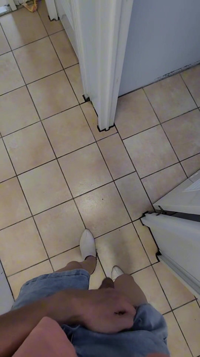 Shemale Ting Xuan masturbates in the outdoor toilet. | Clip 2