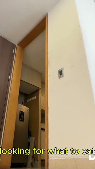 PART 1: I FUCK A DWARF VISITOR AND MY STEPSON CATCHES ME WITH MY FACE FULL OF CUM. | Clip 2