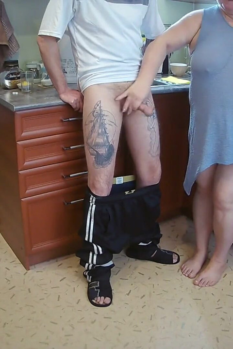 manual stimulation of my penis before cumshot in the morning in the kitchen