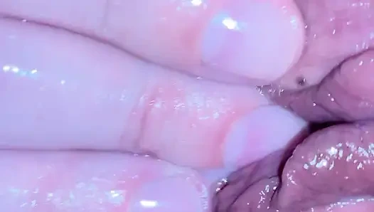 Gianna squirtes non-stop