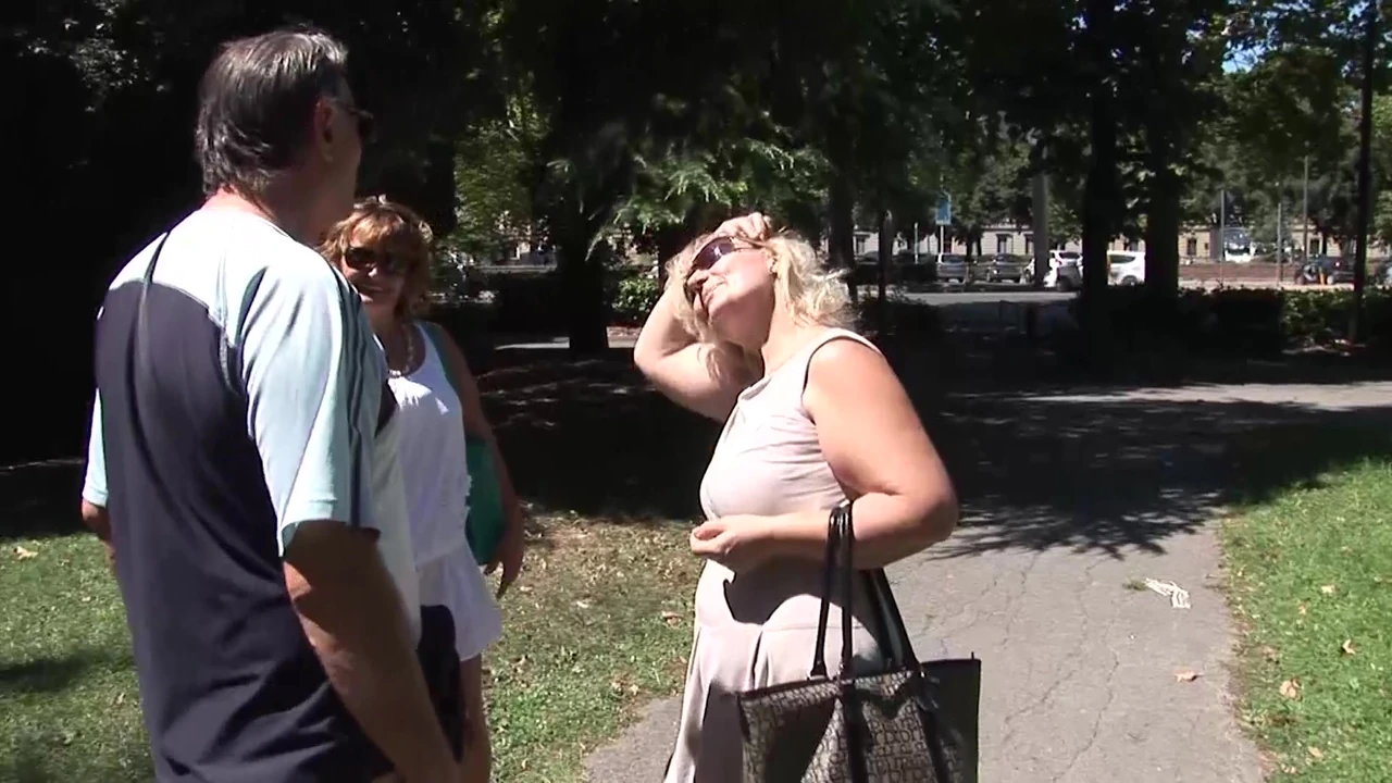 Two chubby German ladies and two loaded rods in hardcore action