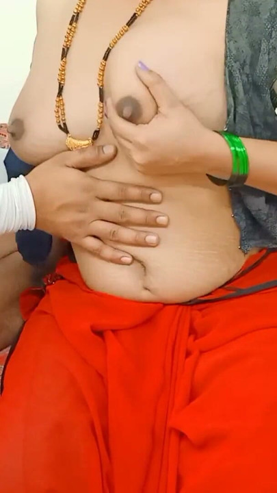 Kamvali bol rahi thi mujhe aj 500 ki jarurat hai de sakte ho | Clip 1