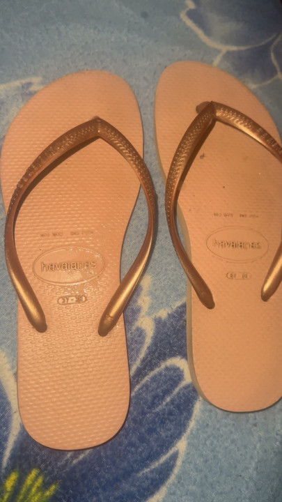 Havaianas da Rafaella