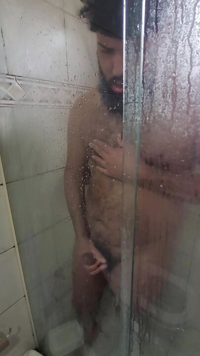 luksmen1 gainer Cum on the shower screen, belly, jerk, mirror, cum in glass