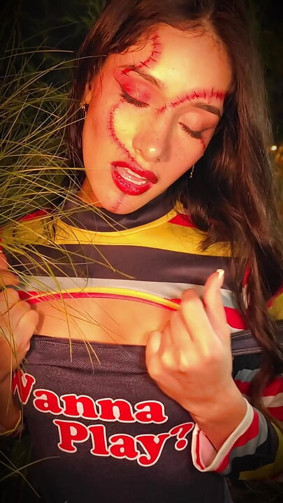 Latina Has a Rich Squirt on Halloween