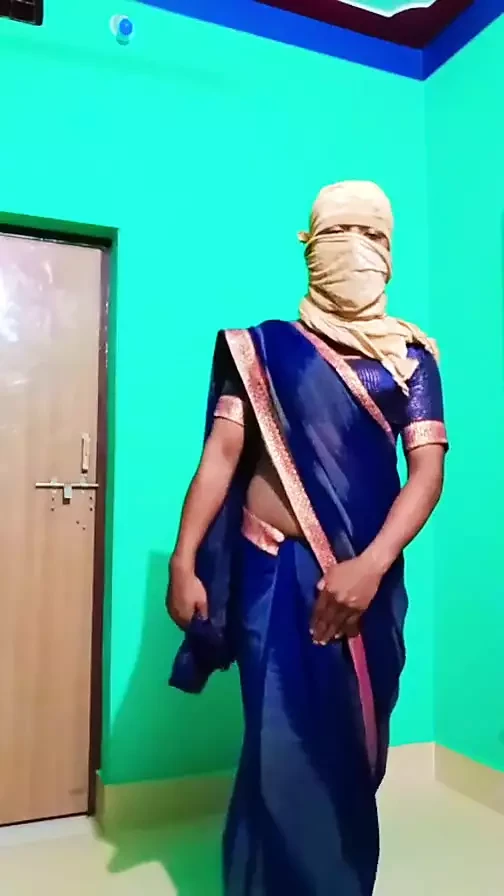 Wear blue saree