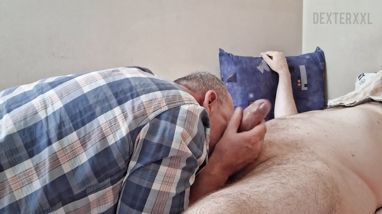 Grandpa Get Sucked off From Dexter Daddy. Cum Eat