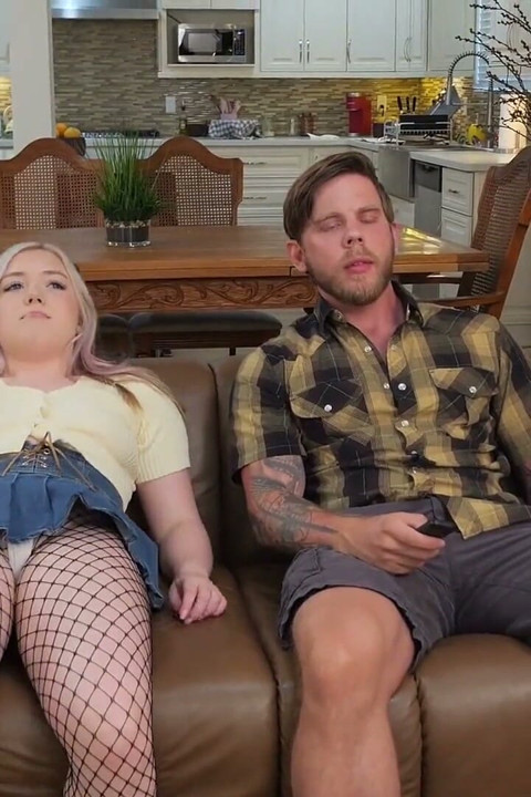 Bonding Time with Hot Stepdaughter Turns Into Hard Rough Sex - Eva Nyx, Steve Rickz