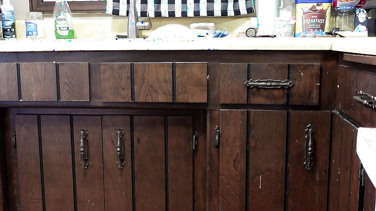 一日の人生 裸で夕食を作る - クローズアップのペニスと睾丸