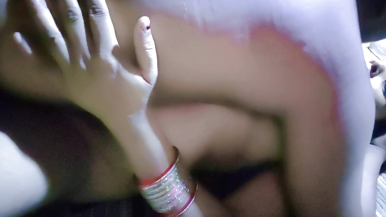 Indian girlfriend getting fucked at night