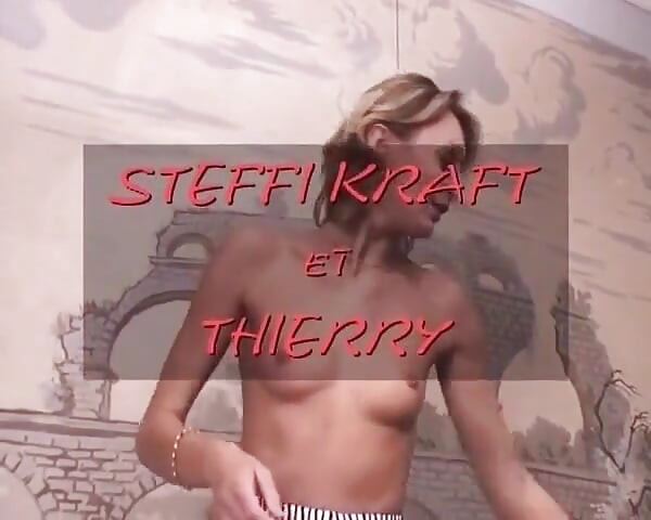 Fofa francesa gata tem seu cu fodido no casting