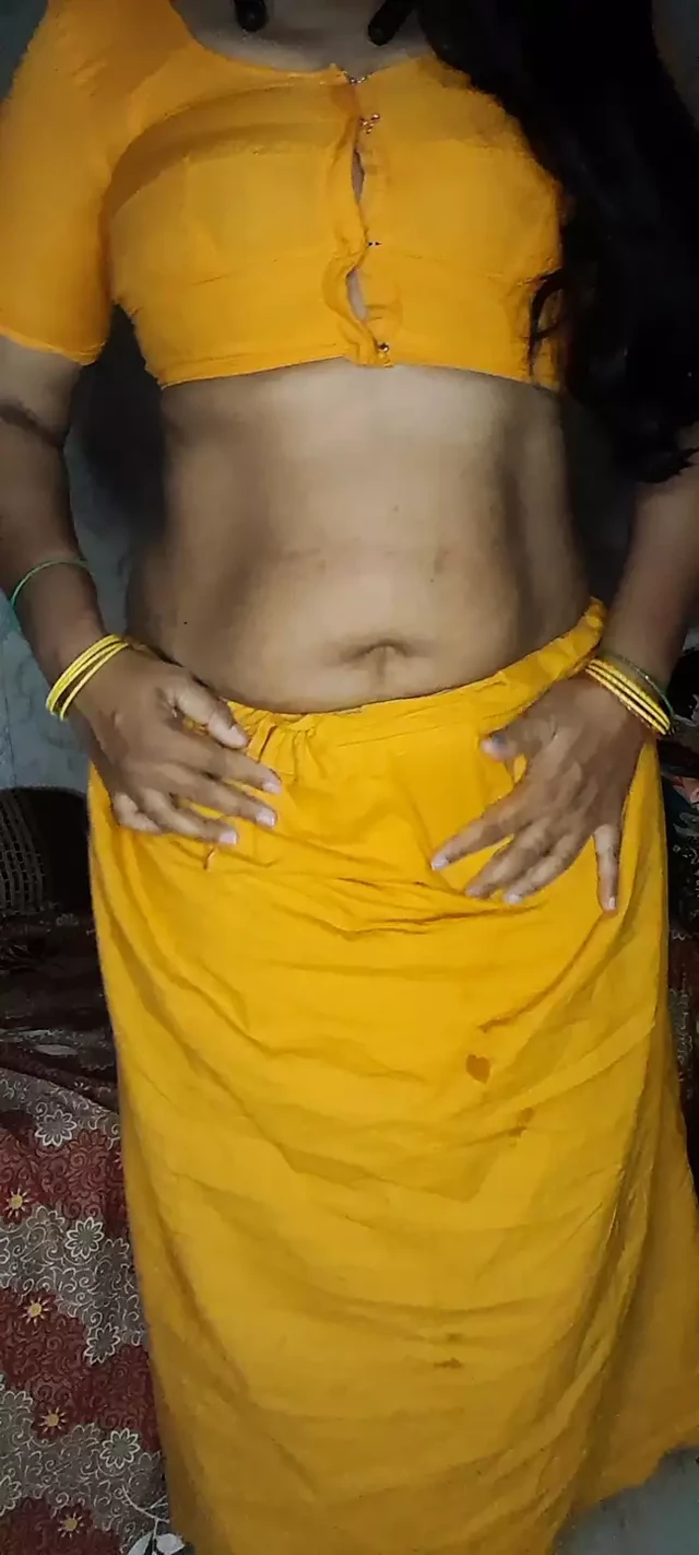 Tanushree Removed Blouse and Petticoat Totally Nudy