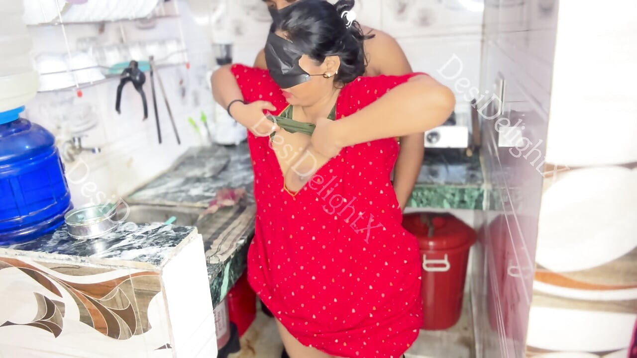 Bhabhi Calls Devar in Kitchen for First Time Passionate Sex