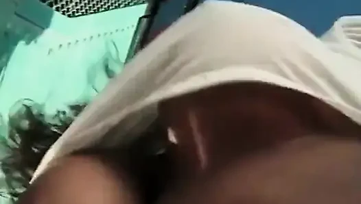 Kontol putih meniduri jalang ebony terangsang