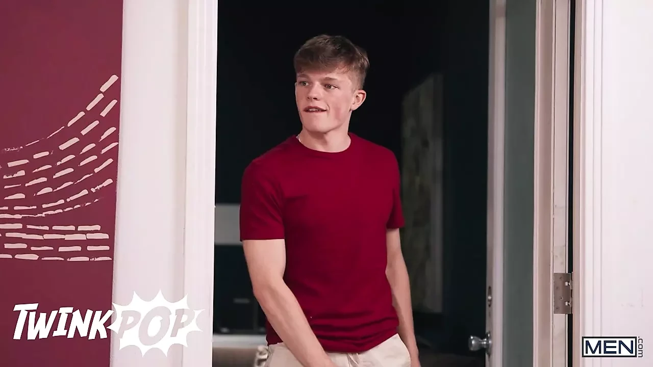 Twinkpop - Jake Preston Jay Stroke'ın antrenmanlarına katılıyor ve onu prezervatifsiz derin bir sikişle bitiriyor