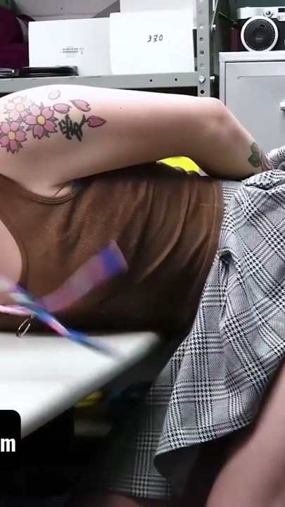 Shoplyfter Mylf - Shoplifter Teen And Her Busty Stepmom Get Slammed By Security Guard | Clip 1