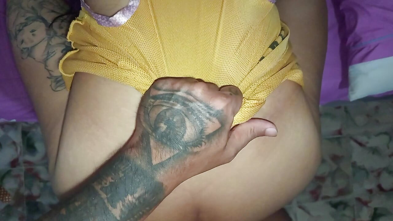 我喜欢我的朋友操我的大屁股