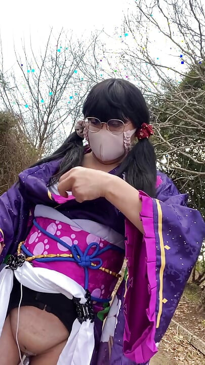 No104 A phantom kimono beauty who appeared in the winter countryside A crossdresser walks in the sun - Part 1