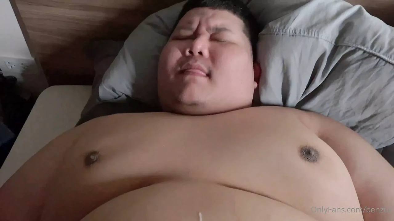 Asian Chub Cums While Fucked