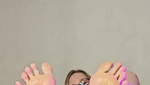 Сочный Футфетиш От Элис Клэй Для Непослушного Инопланетянина