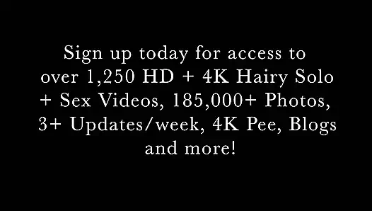 NAUGHTYNATURAL - девушка с волосатой киской на йоге с большими глазами, растяжка и соло-игра